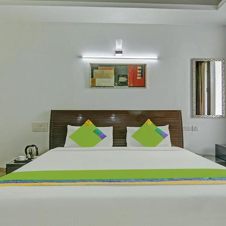 Dreamz Hospitality Gurgaon Hotel Ngoại thất bức ảnh