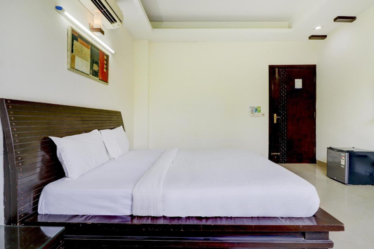 Dreamz Hospitality Gurgaon Hotel Ngoại thất bức ảnh