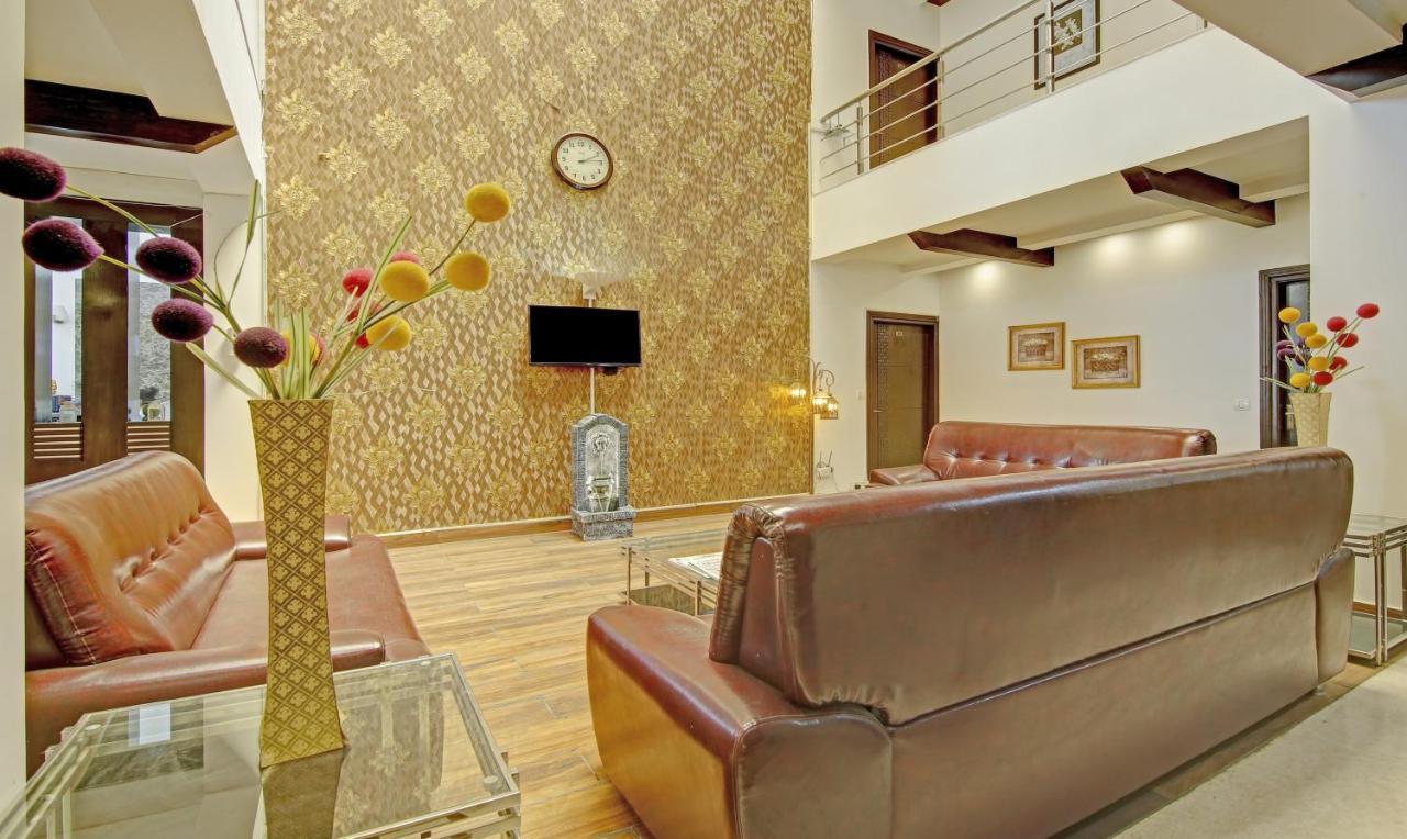 Dreamz Hospitality Gurgaon Hotel Ngoại thất bức ảnh