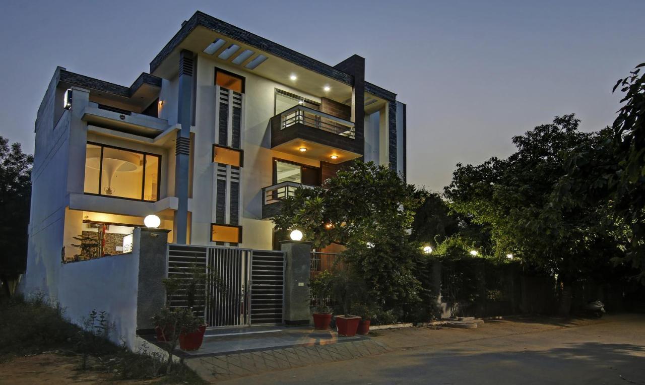 Dreamz Hospitality Gurgaon Hotel Ngoại thất bức ảnh