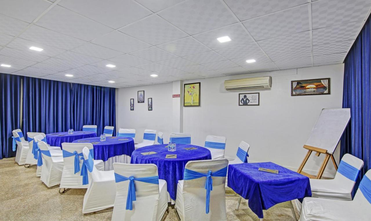 Dreamz Hospitality Gurgaon Hotel Ngoại thất bức ảnh