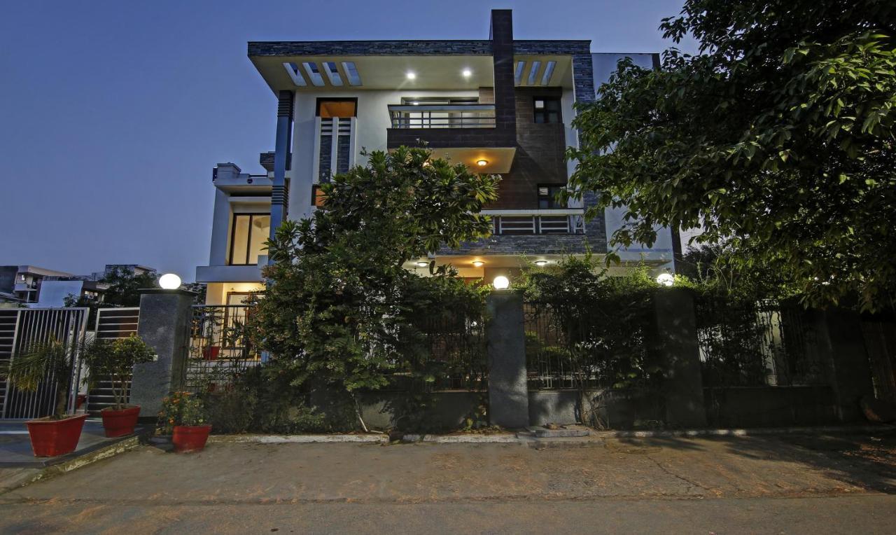 Dreamz Hospitality Gurgaon Hotel Ngoại thất bức ảnh